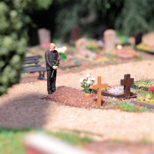 Busch 79933 Besuch am Grab (Spur H0)