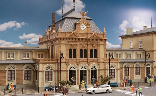 Faller 110132 Hauptbahnhof Neustadt/Weinstr (Spur H0)