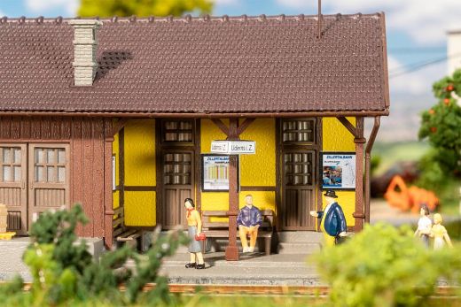 Faller 110137 Bahnhof Uderns (Spur H0)
