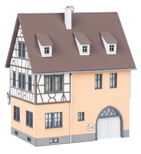 Faller 130147 Fachwerkhaus mit Wirtschaftsg (Spur H0)