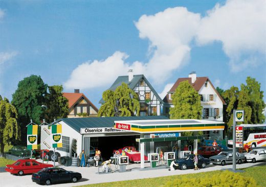 Faller 130345 Tankstelle mit Servicegebäude (Spur H0)