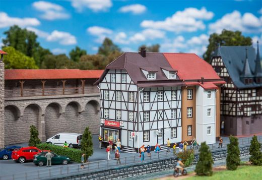 Faller 130417 Burg-Apotheke (Spur H0)