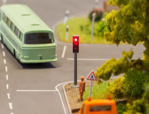 Faller 161840 2 LED-Ampeln mit Elektronik (Spur H0)