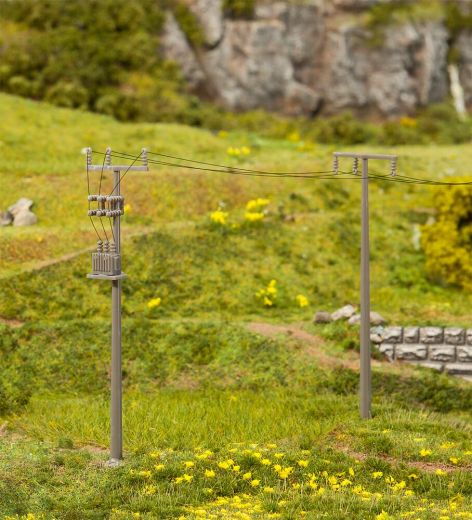 Faller 180928 4 Strommasten (Spur H0)