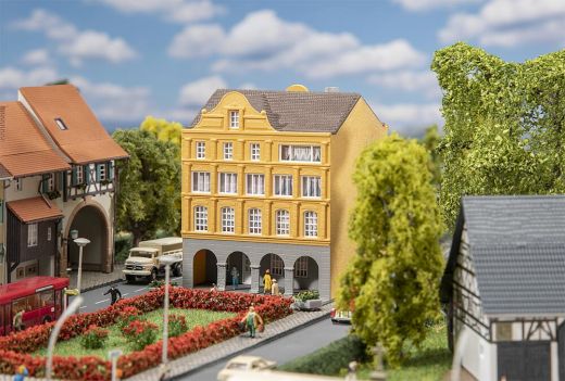 Faller 232177 Stadthaus mit Arkaden (Spur N)