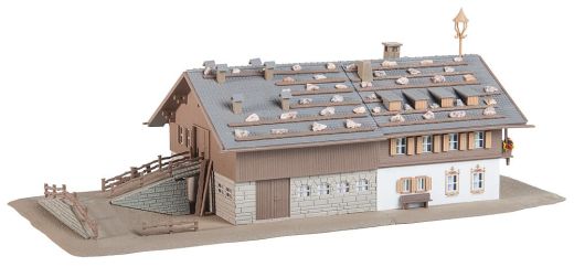 Faller 232199 Großer Alpenhof mit Scheune (Spur N)