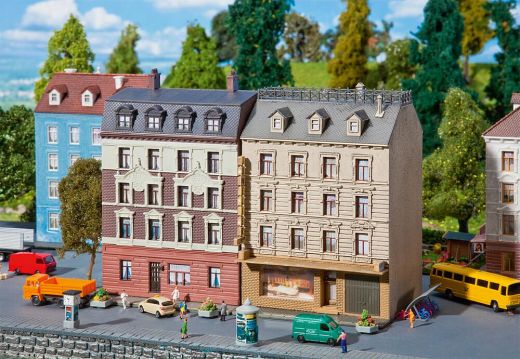 Faller 232312 2 Stadthäuser (Spur N)