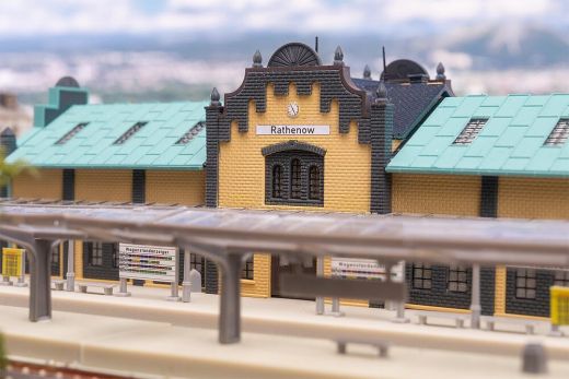 Faller 282701 Stadtbahnhof Rathenow (Spur Z Miniclub)