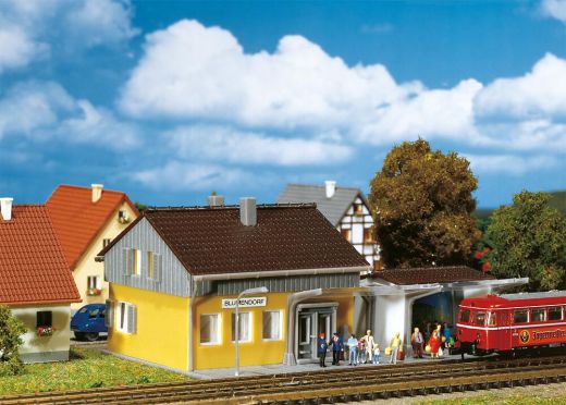 Faller 282706 Haltepunkt Blumendorf (Spur Z Miniclub)