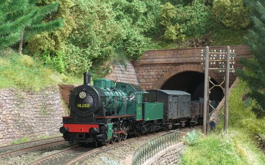Hornby HJ2403 SNCB, Dampflok BR 81, dunkelgrün, Epo. (Spur H0)