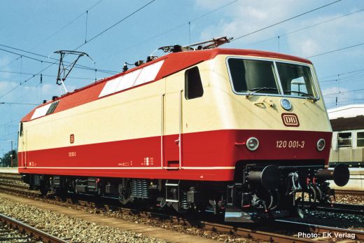 Fleischmann 7570059 E-Lok BR 120 rt/cr Vors Snd. (Spur N)