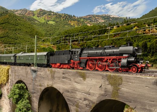 Märklin 38323 Dampflok Br 18 328 DB EP III (Spur H0)