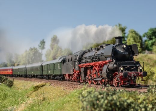 Märklin 38327 Dampflok 18 323 DB (Spur H0)