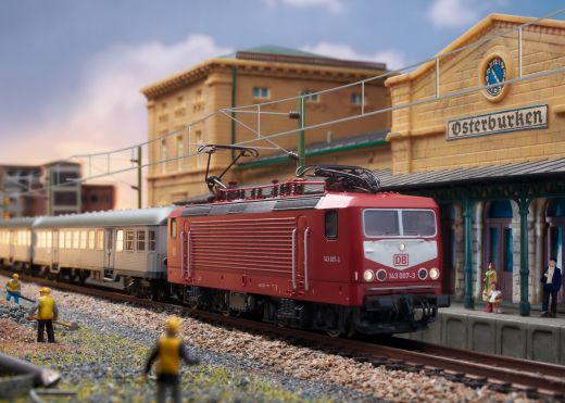 TRIX T16431 E-Lok BR 143 DB AG (Spur N)