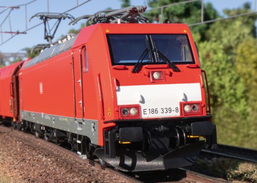 TRIX T25800 E-Lok BR 186 DB AG (Spur H0)