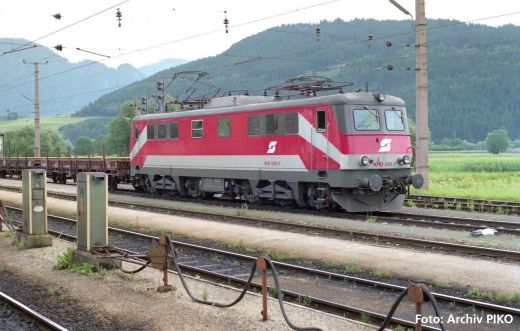 PIKO 21725 E-Lok Rh 1010 ÖBB V + DSS PluX22 (Spur H0)