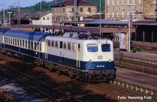 PIKO 21773 E-Lok BR 110 blau/beige DB IV + DSS Plu (Spur H0)