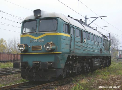 PIKO 52909 Diesellok ST44 PKP IV + DSS PluX22 (Spur H0)
