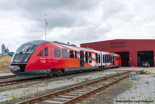 PIKO 52982 Dieseltriebwg. Desiro Midtjyske Jernban (Spur H0)