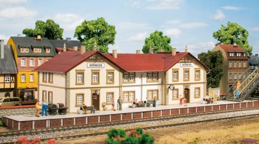 Auhagen 11413 Bahnhof Grünberg (Spur H0)