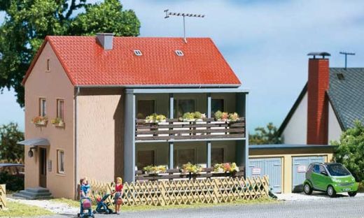 Auhagen 12236 Mehrfamilienhaus