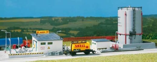 Auhagen 12264 Kleines Tanklager mit Hochtan