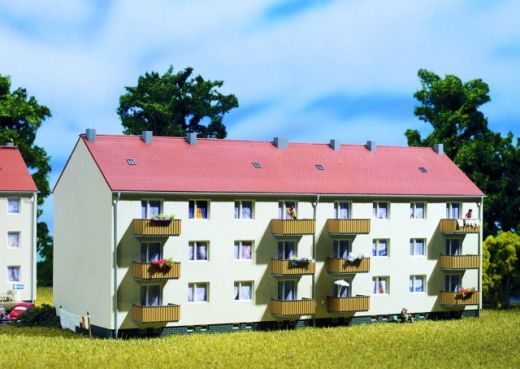 Auhagen 14472 Mehrfamilienhaus (Spur N)