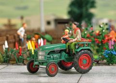 Busch 40071 Kramer K11 Bäuerin m.Kind (Spur H0)