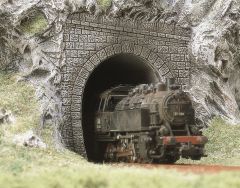 Busch 8190 2 Dampflok-Portale N (Spur N)