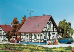 Faller 130221 Einfamilienhaus mit Fachwerk (Spur H0)