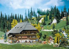 Faller 130366 Schwarzwaldhof (Spur H0)