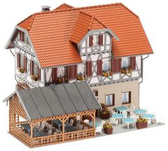 Faller 130438 Gasthaus Sonne mit Laube (Spur H0)