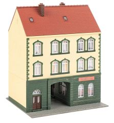 Faller 130628 Stadthaus mit Modellbaugeschä (Spur H0)