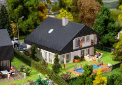 Faller 130642 Wohnhaus mit Plattendach (Spur H0)