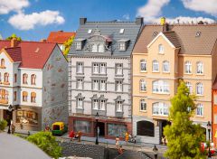 Faller 130705 Stadthaus mit Reparaturwerkst (Spur H0)