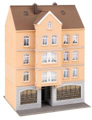 Faller 130706 Stadthaus mit Schuhladen (Spur H0)
