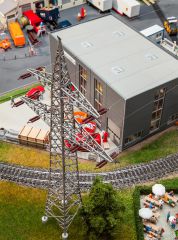 Faller 130898 2 Freileitungsmasten (110 kV) (Spur H0)