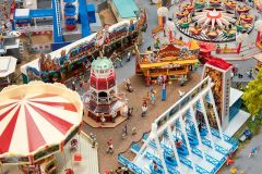 Faller 140460 Kirmes-Set Jahrmarktvergnügen (Spur H0)