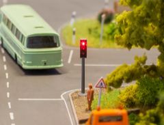 Faller 161840 2 LED-Ampeln mit Elektronik (Spur H0)