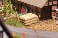 Faller 180010 30 Säcke, gestapelt (Spur H0)