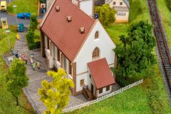 Faller 231726 Dorfkirche (Spur N)