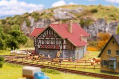 Faller 232138 Gasthaus Zur Post mit Biergar (Spur N)