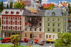 Faller 232326 Brennendes Wohnhaus (Spur N)