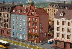 Faller 232335 Altstadthaus mit Zigarrenlade (Spur N)