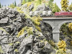 NOCH 58462 Felsplatte Basalt (Spur H0)