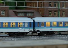 TRIX T23201 Schnellzugwagen-Set IR DB (Spur H0)