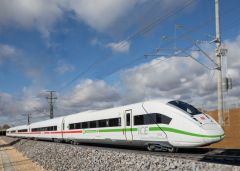 TRIX T25976 ICE 4, 5-tlg, grüner Streifen (Spur H0)