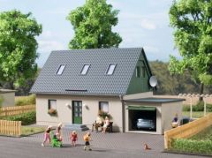 Auhagen 11454 HO Einfamilienhaus mit Garage