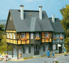 Auhagen 12343 Wohnhaus Bahnhofstraße 1