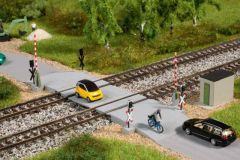 Auhagen 44649 N Bahnübergang - Halbschranke